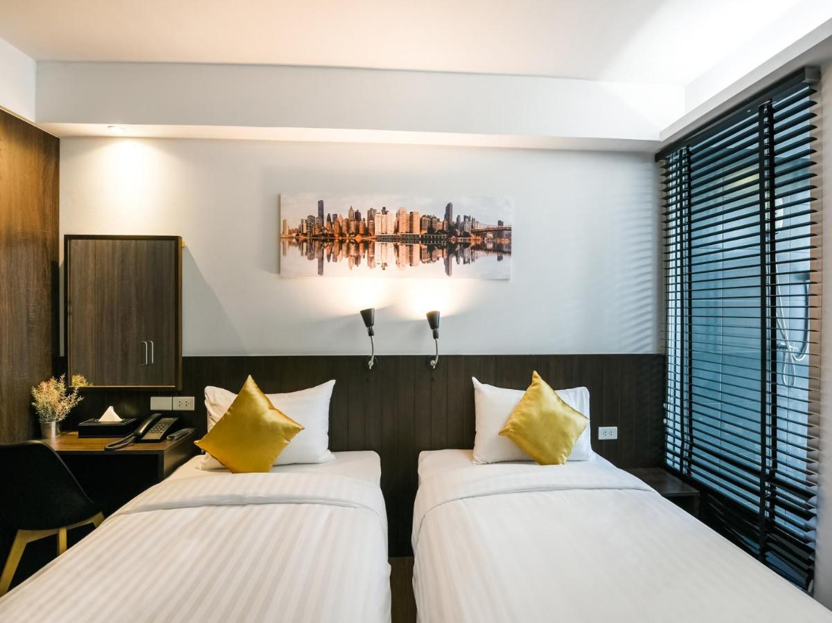 Kitzio House Hotel Huai Kwang Bangkok Extérieur photo