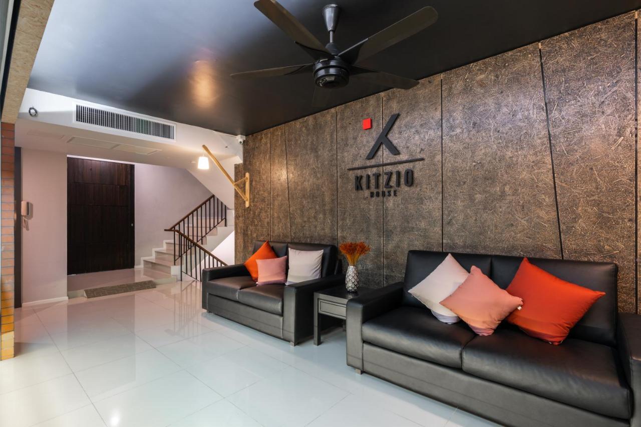 Kitzio House Hotel Huai Kwang Bangkok Extérieur photo